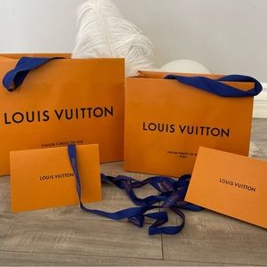 Louis Vuitton Shopping bags🛍🛍🛍 and Card slip
